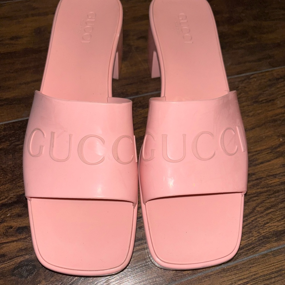 Gucci slides